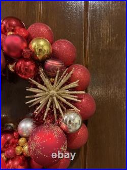 10 Kitschy Retro Inspired Vintage Holiday Ornament Wreath