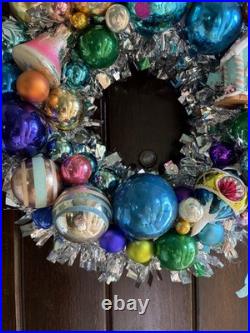 12 Kitschy Retro Inspired Vintage Holiday Ornament Wreath