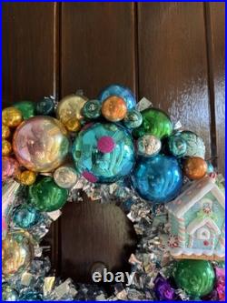 12 Kitschy Retro Inspired Vintage Holiday Ornament Wreath
