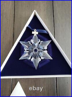 2000 SWAROVSKI Annual Crystal Snowflake Christmas Ornament with Box