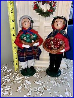 Byers Choice Caroler Boy & Girl With Christmas Tree And Glass Ornaments