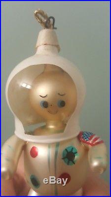 De Carlini Astronaut on Moon Glass Christmas Ornament