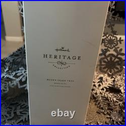 Hallmark 2016 Red With Gold Poinsettia Heritage Collection Blown Glass Table Tree