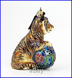 Jay Strongwater Jubilee Tiger With A Ball Glass Christmas Ornament New Box