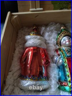 Kurt Adler Polonaise Russian Collection Ornament Set Featuring A Wooden Crate 3