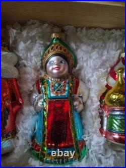Kurt Adler Polonaise Russian Collection Ornament Set Featuring A Wooden Crate 3