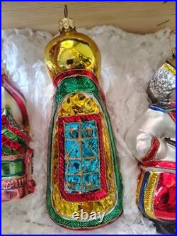 Kurt Adler Polonaise Russian Collection Ornament Set Featuring A Wooden Crate 3
