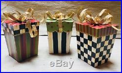 MacKenzie Childs courtly Check Shopping Bag Christmas Tree Ornament Glass RARE