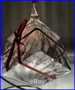 STEUBEN Glass GIFT BOX or PRESENT Rare Crystal Christmas Ornament