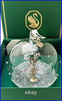 SWAROVSKI Holiday Christmas Annual Edition Ball Ornament 2024 Gift Box 5682735