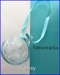 TIFFANY & Co. 2019 Crystal Christmas Ornament Ball 7cm Tiffany Blue Glass TIFFANY & Co. 2019 Crystal Christmas Ornament Ball 7cm Tiffany Blue Glass