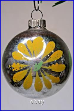 VTG pre WWII Glass GLD DAISY Flower Picture BALL Christmas Ornament HEIM US of A