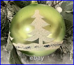 Vig Fantasia Green Mercury Glass Ornament Santa in Sleigh withreindeer Poland 4.5 Vig Fantasia Green Mercury Glass Ornament Santa in Sleigh withreindeer Poland 4.5