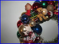 Vintage Christmas Ornament Wreath 16 Handmade Glitter UFO Stencil Bottle Brush