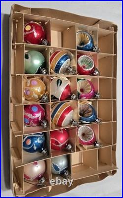 Vintage Poland Christmas Ornaments Glass Hand Painted Lot Of 16. Fantasia
